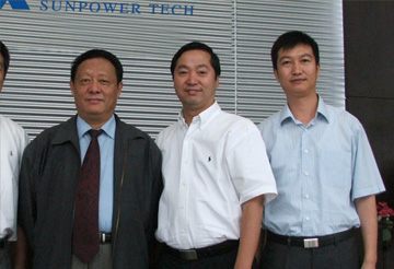 中國(guó)工程院院士、時(shí)任南京工業(yè)大學(xué)歐陽(yáng)平凱校長(zhǎng)訪問(wèn)中圣