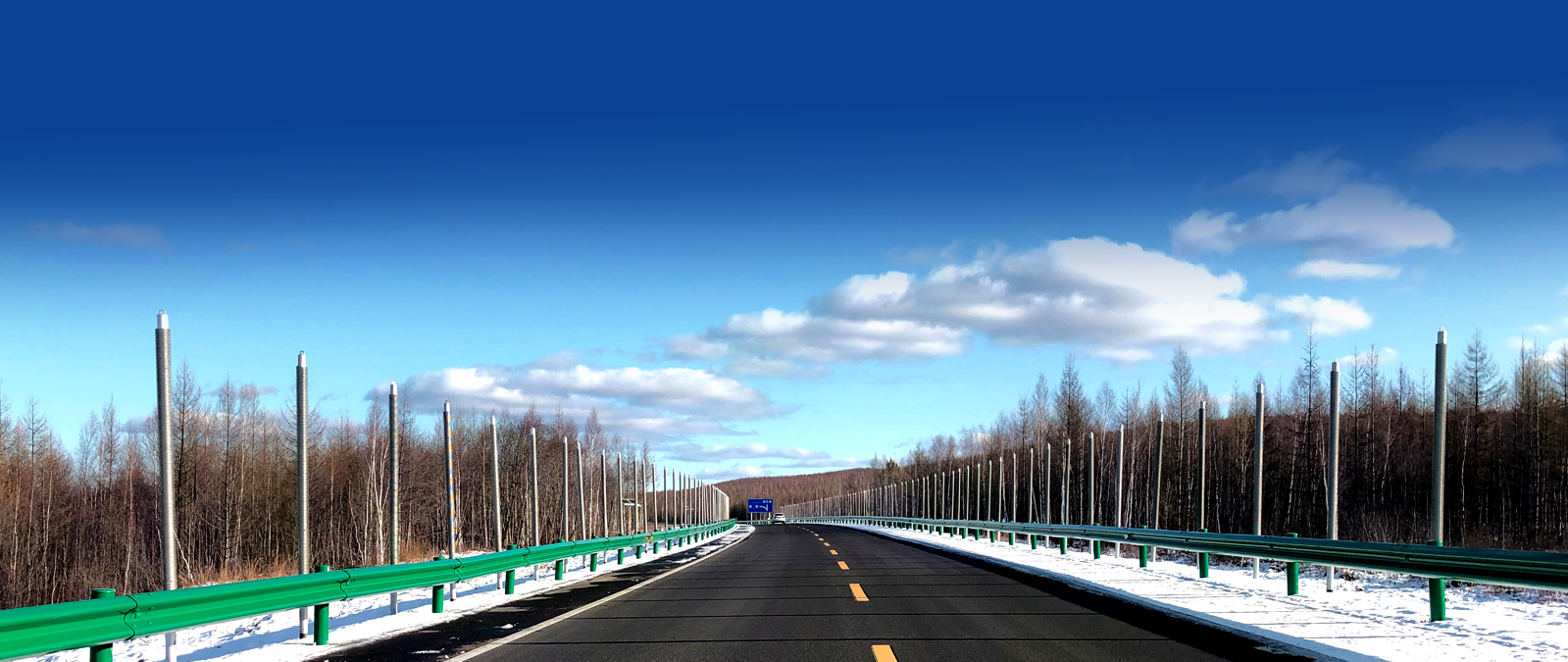 2002年至今，這種神奇的熱棒已經在全國多個凍土地區，累計約為200千米鐵路、100千米公路、400千米石油運輸管線等不同領域凍土工程保駕護航。